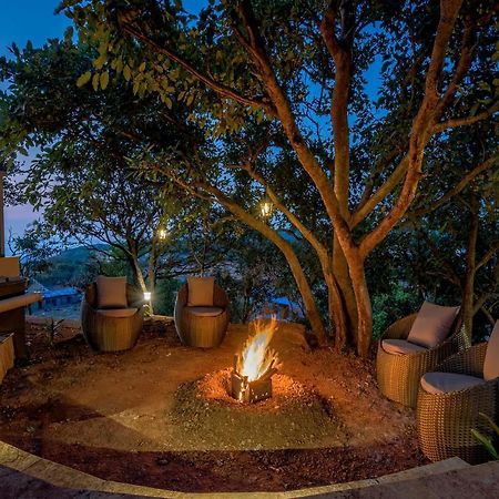Saffronstays Harrier Crest, Lonavala - A Frame Villa With Bathtub Serving Delicious Veg Food Buitenkant foto